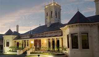 St. Leonard's College