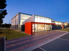 Woodcroft College