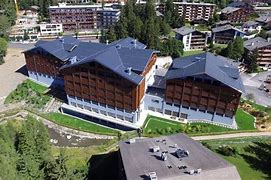 Crans-Montana International School