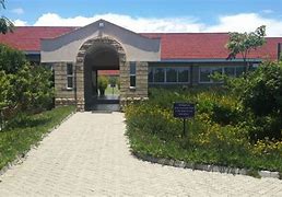 Naisula School
