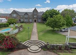 Kingswood College