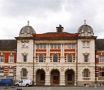 El Colegio Británico (Edron Academy)