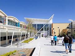 Chief Sealth International High School