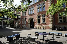 Helene-Lange Gymnasium